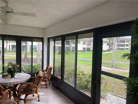 5770 Trailwinds Dr 211, Fort Myers FL - photo 18 of 36
