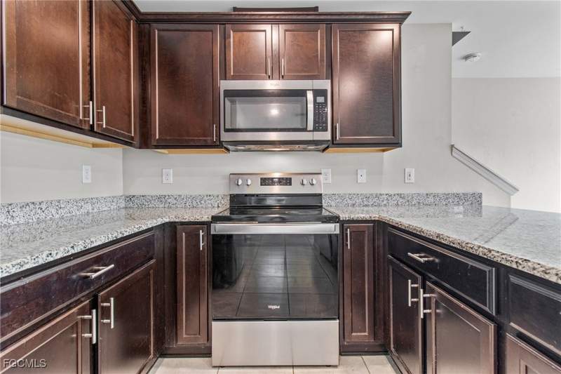 3 bedroom Townhouse at 6390 Brant Bay Blvd 108, Bayshore Commons, North Fort Myers — photo 5