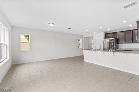 6390 Brant Bay Blvd 108, North Fort Myers FL - photo 6 of 35