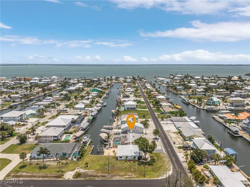 2 bedroom SingleFamilyResidence at 2390 Oleander St, Pine Island Shores Unit 2, St James City — photo 3