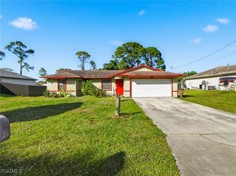 3 bedroom SingleFamilyResidence at 2802 2nd St SW, Lehigh Acres, Lehigh Acres — photo 2