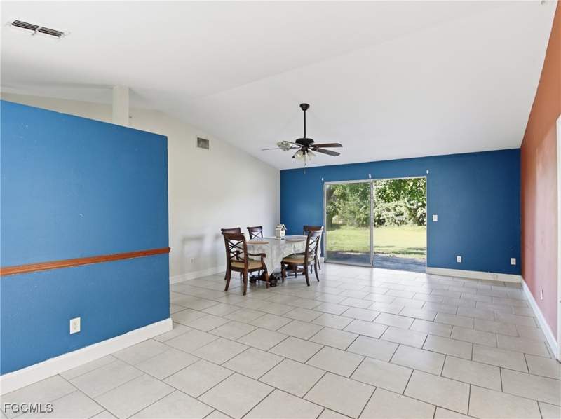 3 bedroom SingleFamilyResidence at 2802 2nd St SW, Lehigh Acres, Lehigh Acres — photo 3