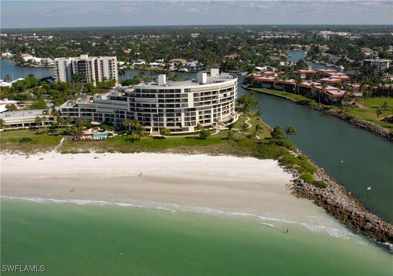 3 bedroom Condominium at 2388 Gulf Shore Blvd N 204, Admiralty Point, Naples — photo 2