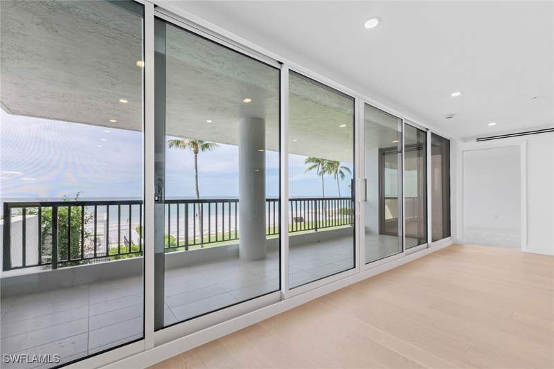 3 bedroom Condominium at 2388 Gulf Shore Blvd N 204, Admiralty Point, Naples — photo 5