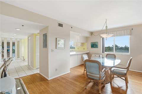 4591 Bay Beach Ln 294, Fort Myers Beach FL - photo 10 of 50