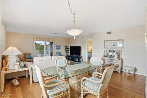 4591 Bay Beach Ln 294, Fort Myers Beach FL - photo 11 of 50
