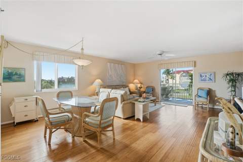 4591 Bay Beach Ln 294, Fort Myers Beach FL - photo 12 of 50