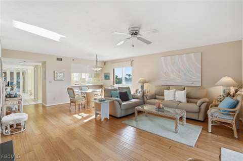 4591 Bay Beach Ln 294, Fort Myers Beach FL - photo 13 of 50