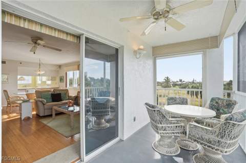 4591 Bay Beach Ln 294, Fort Myers Beach FL - photo 18 of 50
