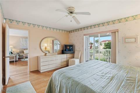 4591 Bay Beach Ln 294, Fort Myers Beach FL - photo 21 of 50