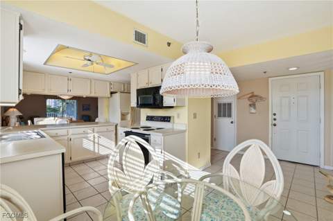 4591 Bay Beach Ln 294, Fort Myers Beach FL - photo 7 of 50