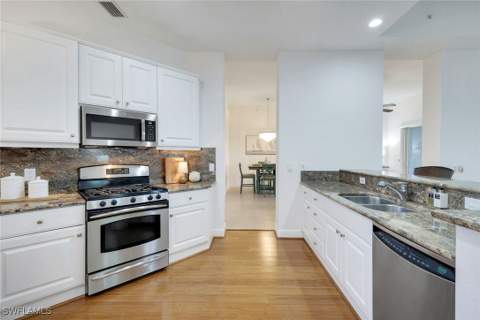 9255 Museo Cir 102, Naples FL - photo 12 of 39