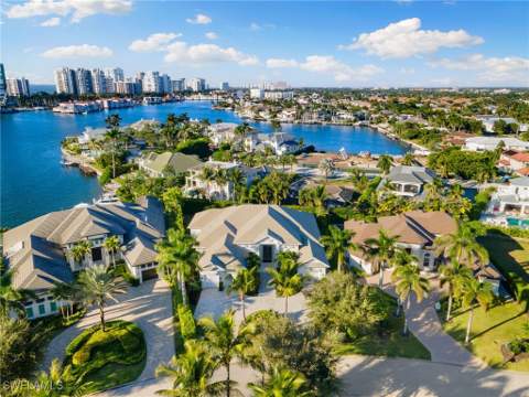 383 Cuddy Ct, Naples FL - photo 18 of 20