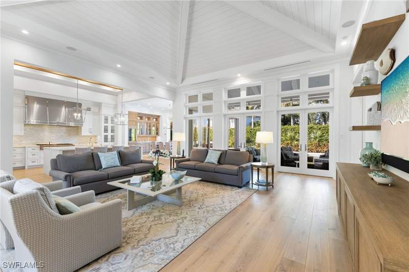4 bedroom SingleFamilyResidence at 383 Cuddy Ct, Moorings, Naples — photo 3