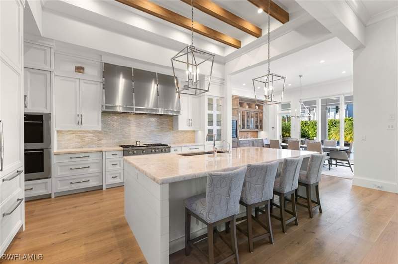 4 bedroom SingleFamilyResidence at 383 Cuddy Ct, Moorings, Naples — photo 5