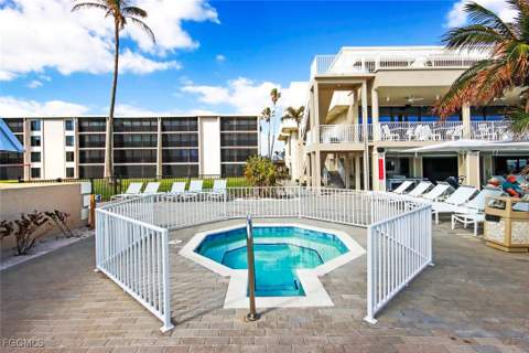 1401 Middle Gulf Dr 405R, Sanibel FL - photo 23 of 34