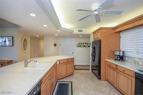 1401 Middle Gulf Dr 405R, Sanibel FL - photo 8 of 34