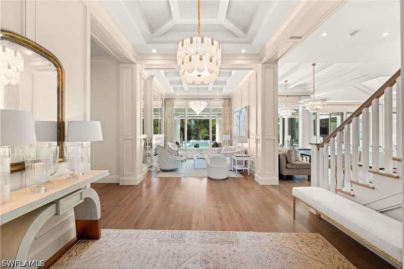 6 bedroom SingleFamilyResidence at 142 Eugenia Dr, Pine Ridge, Naples — photo 3