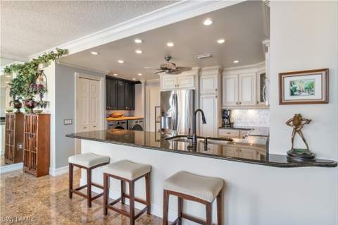 3115 Gulf Shore Blvd N 701S, Naples FL - photo 9 of 29