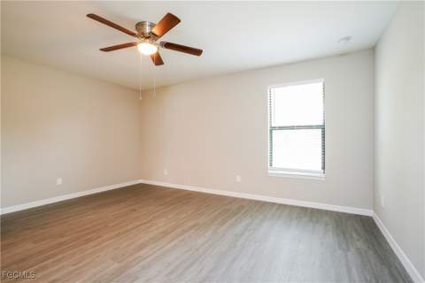 431 Gray Ave S, Lehigh Acres FL - photo 11 of 15