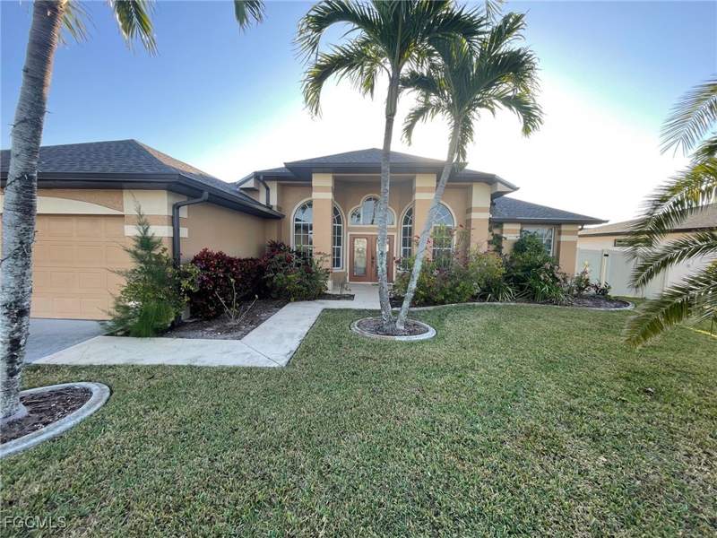 4 bedroom SingleFamilyResidence at 2409 SW 17th Pl, Cape Coral, Cape Coral — photo 2