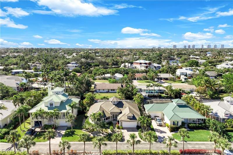 3 bedroom SingleFamilyResidence at 27160 Flamingo Dr, Paradise Village, Bonita Springs — photo 4
