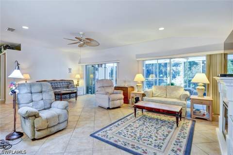7442 Meldin Ct, Naples FL - photo 15 of 50