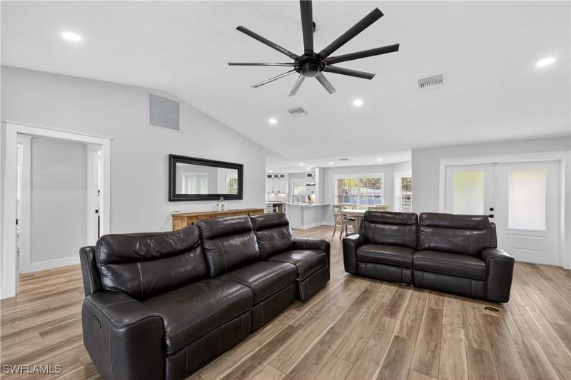 3 bedroom SingleFamilyResidence at 17060 Cypress Creek Dr, North Fort Myers, North Fort Myers — photo 5