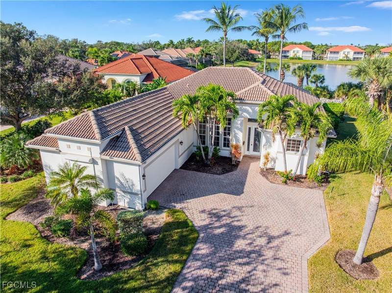 3 bedroom SingleFamilyResidence at 11105 Sea Tropic Ln, Coco Bay, Fort Myers — photo 2