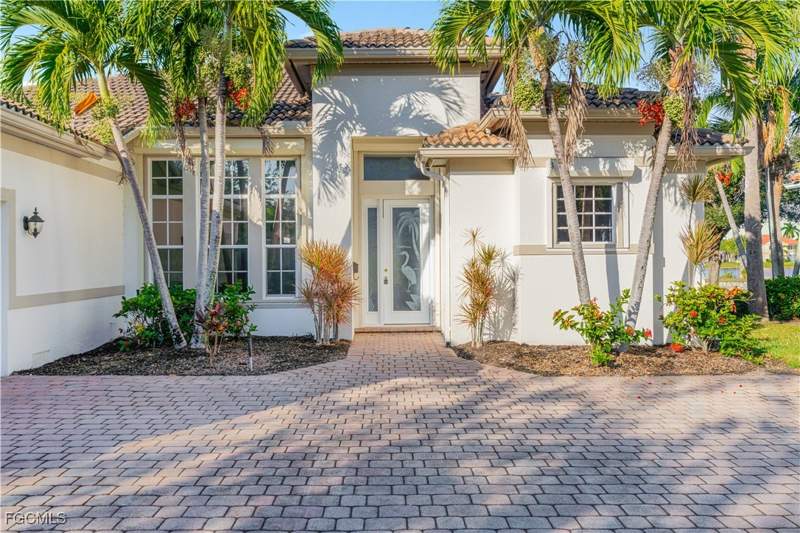 3 bedroom SingleFamilyResidence at 11105 Sea Tropic Ln, Coco Bay, Fort Myers — photo 5
