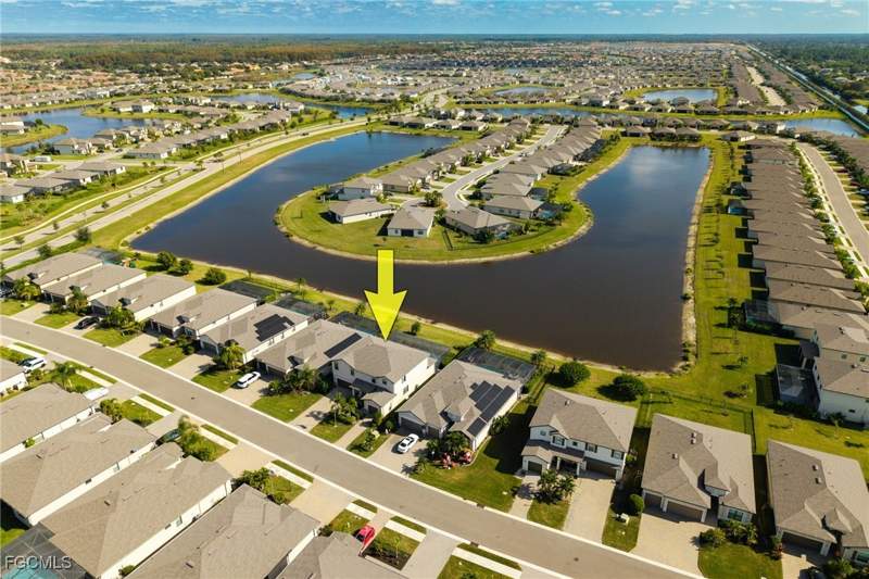5 bedroom SingleFamilyResidence at 3432 Murcia Ct, Portico, Fort Myers — photo 2