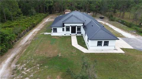 570 31st St NW, Naples FL - photo 13 of 42