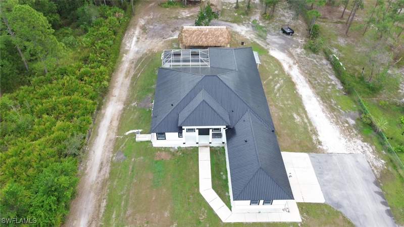 3 bedroom SingleFamilyResidence at 570 31st St NW, Golden Gate Prof Bldg, Naples — photo 4