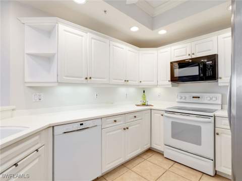1001 Arbor Lake Dr 1007, Naples FL - photo 14 of 49
