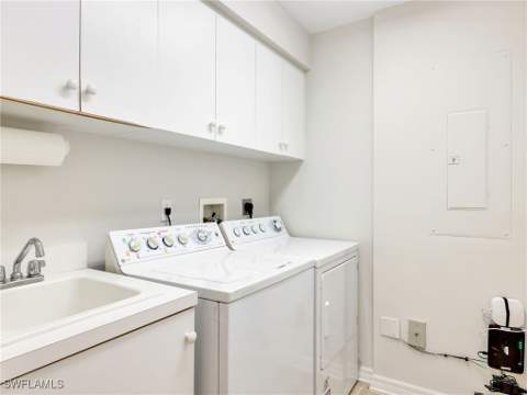 1001 Arbor Lake Dr 1007, Naples FL - photo 16 of 49