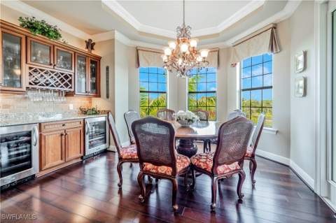 2555 Marquesa Royale Ln 1-301, Naples FL - photo 16 of 43