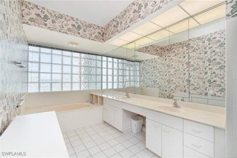 253 Barefoot Beach Blvd 406, Bonita Springs FL - photo 19 of 45