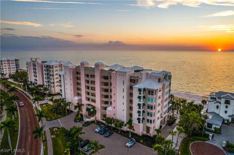 253 Barefoot Beach Blvd 406, Bonita Springs FL - photo 24 of 45