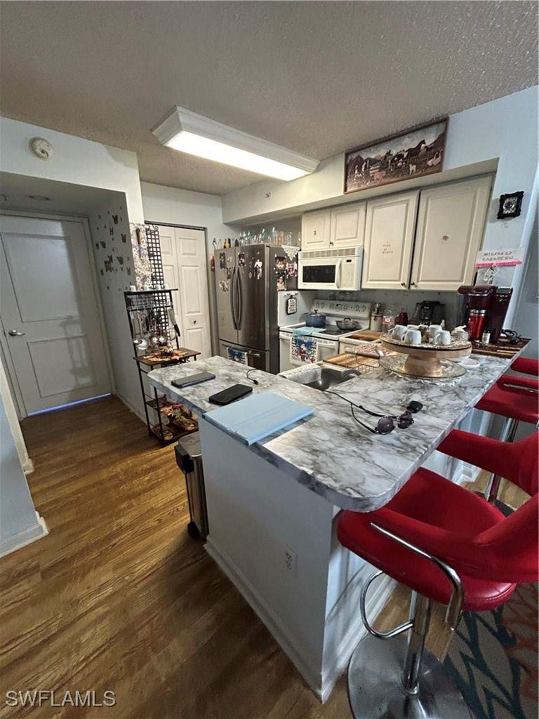 1 bedroom Condominium at 1150 Wildwood Lakes BLVD 8-107, THE ENCLAVE AT NAPLES, Naples — photo 3