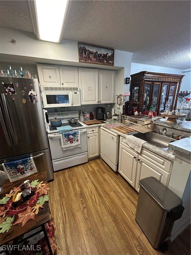 1 bedroom Condominium at 1150 Wildwood Lakes BLVD 8-107, THE ENCLAVE AT NAPLES, Naples — photo 4