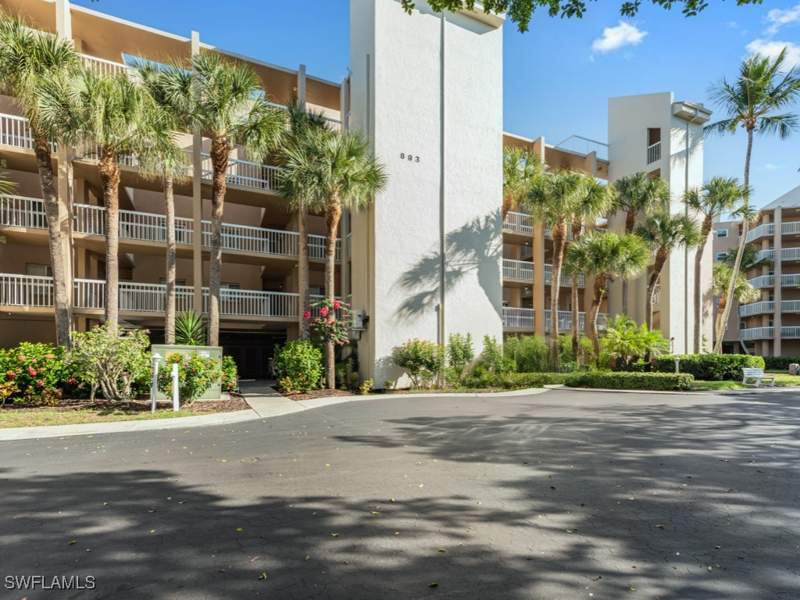 2 bedroom Condominium at 893 Collier Ct 3-301, Eagle Cay, Marco Island — photo 2