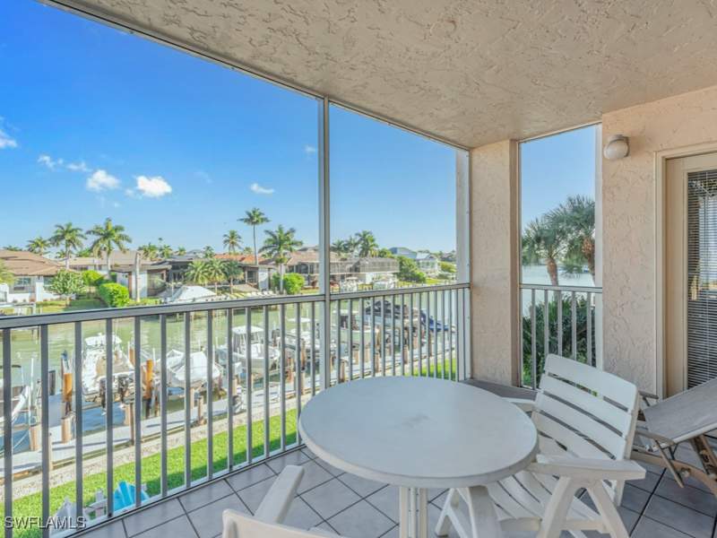 2 bedroom Condominium at 893 Collier Ct 3-301, Eagle Cay, Marco Island — photo 4