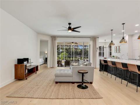 8850 Springwood Ct, Bonita Springs FL - photo 10 of 44