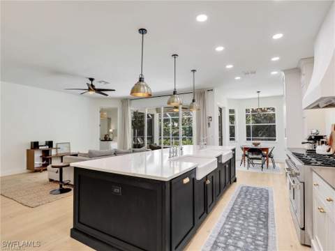 8850 Springwood Ct, Bonita Springs FL - photo 24 of 44