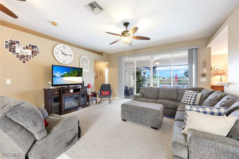 4 bedroom SingleFamilyResidence at 2427 NW 25th St, Cape Coral, Cape Coral — photo 3
