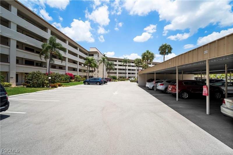2 bedroom Condominium at 7430 Lake Breeze Dr 402, Seven Lakes, Fort Myers — photo 2