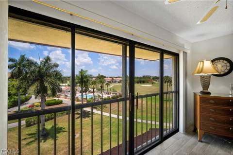 7430 Lake Breeze Dr 402, Fort Myers FL - photo 7 of 44