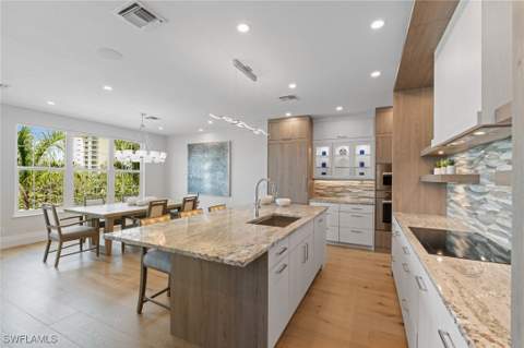 121 Barefoot Cir 16, Bonita Springs FL - photo 8 of 43