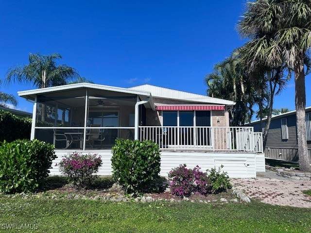 3 bedroom ManufacturedHome at 1105 Silver Lakes Blvd, Silver Lakes, Naples — photo 3