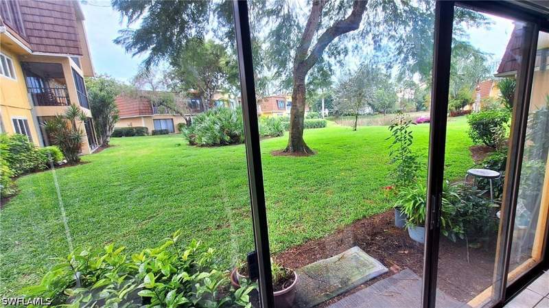 2 bedroom Condominium at 406 Meadowlark Ln 406A, Naples Bath And Tennis Club, Naples — photo 4